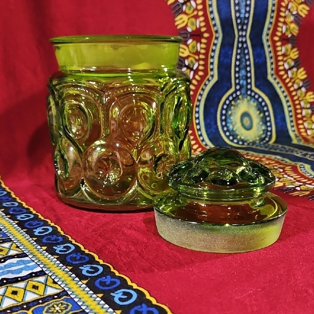 Vtg LE Smith Glass Moon & Stars Emerald Green Lidded Canister Apothecary Jar - Picture 2 of 7